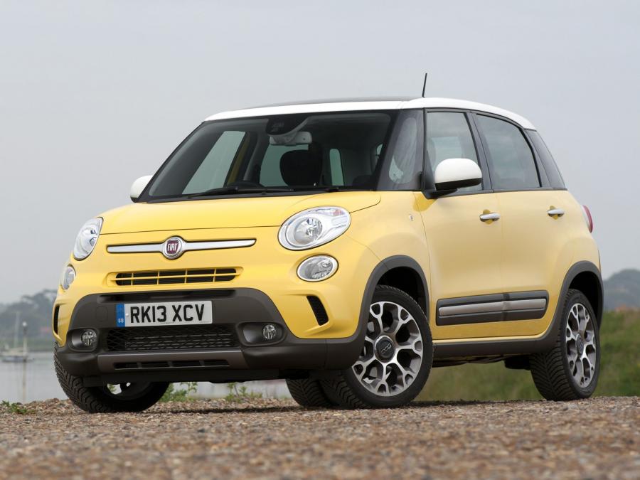  Fiat 500L Trekking 2013 года  (UK) (фото 15 из 16)
